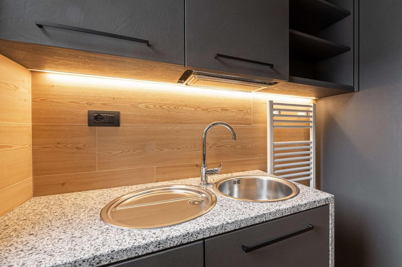2 Abeti Garden Apartment Madonna Buitenkant foto