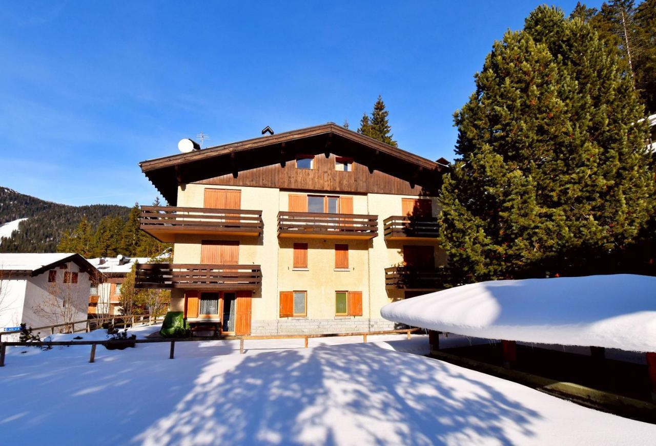 2 Abeti Garden Apartment Madonna Buitenkant foto